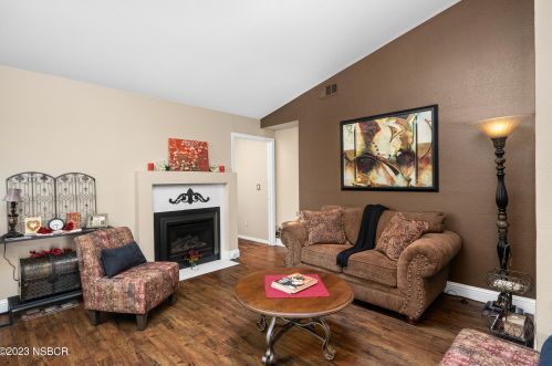 4283 Harmony Ln, Santa Maria, CA 93455-6652