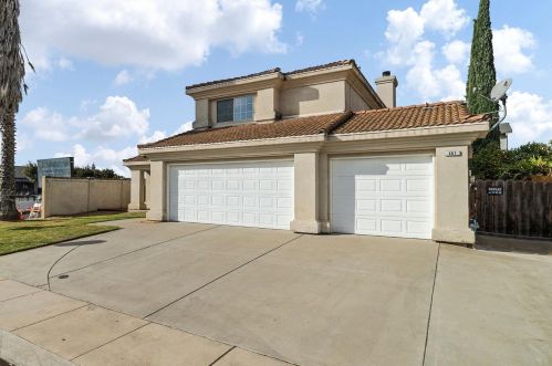 467 Enrico Ln, Manteca, CA 95337-9622