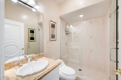 1958 Calafia St, Glendale CA  91208-2306 exterior