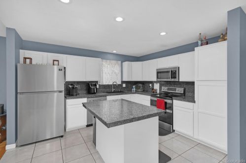 5229 Nighthawk Pkwy, Denver CO  80601-8766 exterior