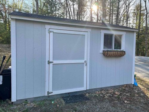 42 Baboosic Lake Rd, Amherst, NH 03031-1925