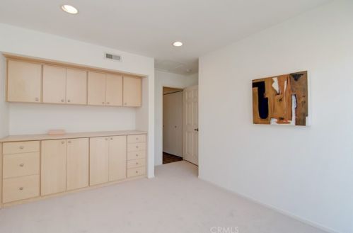 4682 Warner Ave, Huntington Beach CA  92649-3993 exterior
