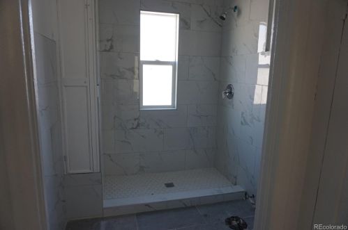 101 Clay St, Denver, CO 80219-2157