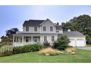 53 Hamilton Dr, Portsmouth, RI 02871-3953