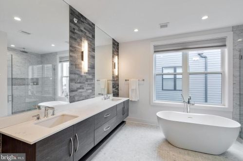 1220 Kater St, Philadelphia PA 19147-2011 exterior