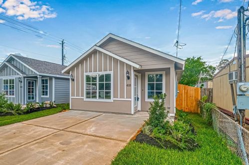 418 3rd St, Richmond TX  77469-3550 exterior