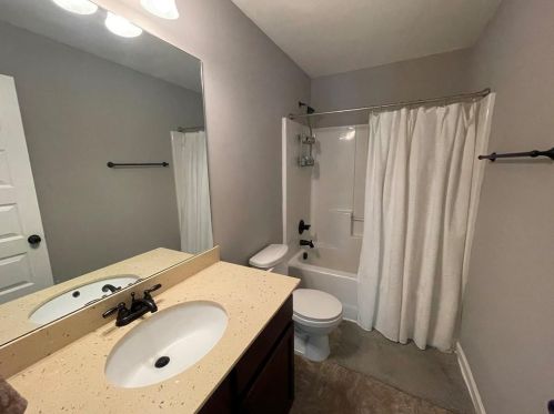 1233 Blairwood Ct, Atlanta GA  30331-7490 exterior