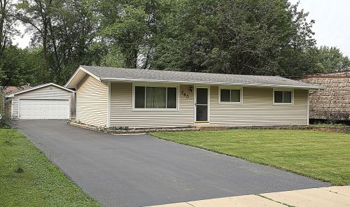 745 Lathem St, Batavia, IL 60510-2177