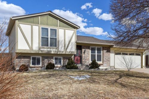 19195 Kansas Dr, Denver, CO 80017-4518