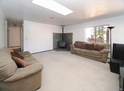 24150 Birch Pl, Willits, CA 95490-9509