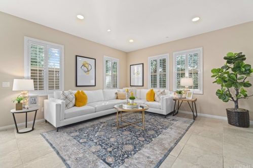 34 Latitude, Irvine CA  92618-8821 exterior