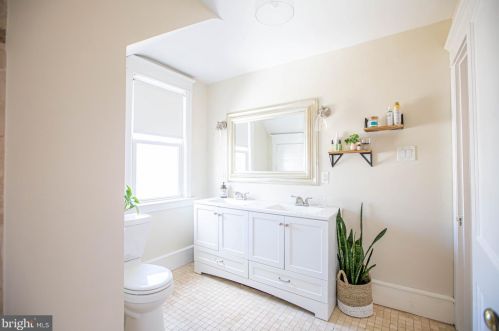 24 Linden Ave, Pitman NJ  08071-2108 exterior