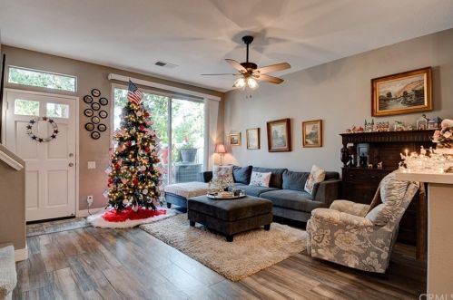 8476 Durango Way, Anaheim CA  92808-2382 exterior