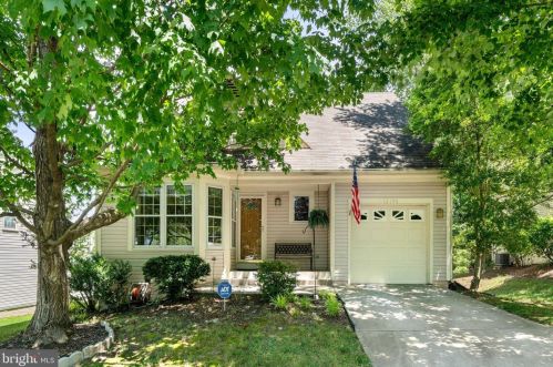 12199 Dapple Gray Ct, Woodbridge, VA 22192-6283