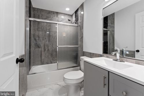 61 Andover Way, Trenton NJ  08610-1201 exterior