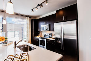 7100 Old Katy Rd, Houston TX  77024-2112 exterior