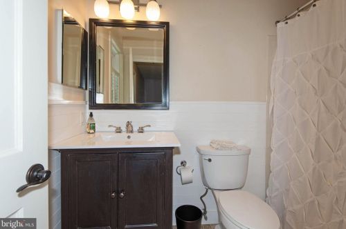 255 Lower Magothy Beach Rd, Severna Park MD  21146-2118 exterior