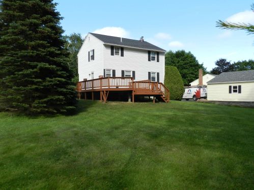65 Toftree Ln, Dover, NH 03820-4657