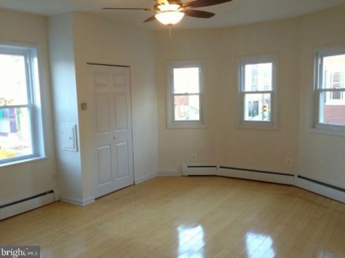 2062 Lombard St, Philadelphia, PA 19146-1315