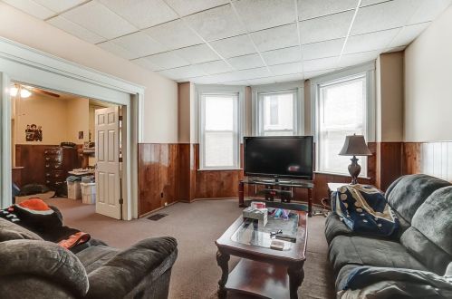 811 Academy Ave, Cincinnati OH  45205-1623 exterior