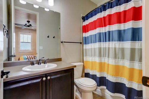 27270 Lakeview Dr, Aurora CO 80016-2514 exterior