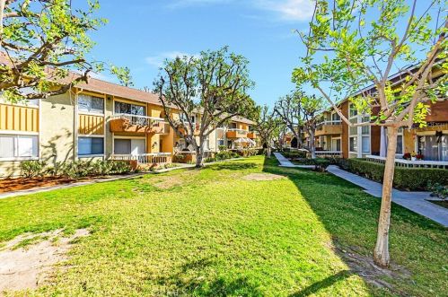 16040 Leffingwell Rd, Whittier CA  90603-3100 exterior