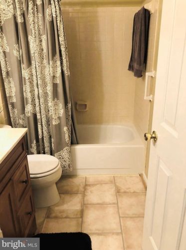 17 Friendship Ct, Charles Town WV 25414-5058 exterior