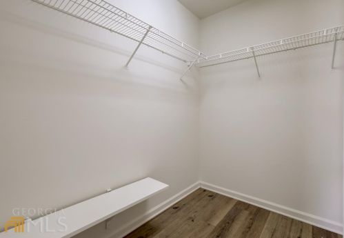 1516 Howell Mill Rd, Atlanta GA  30318-3165 exterior