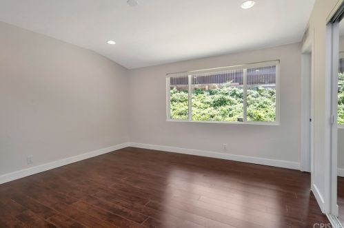 3634 Royal Woods Dr, Van Nuys CA  91403-4214 exterior