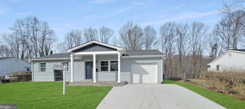 15124 Concord Dr, Woodbridge VA  22193-1640 exterior