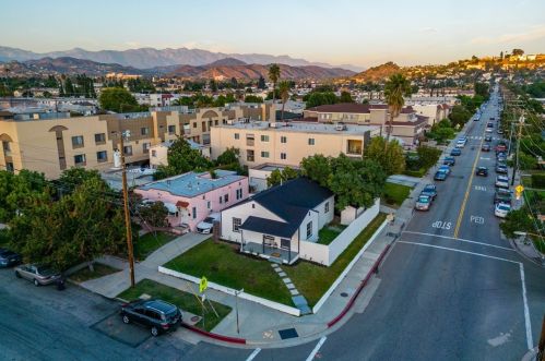 1120 Boynton St, Glendale CA  91205-2828 exterior