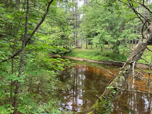 177 Maplewood Dr, Naples, ME 04055-5527