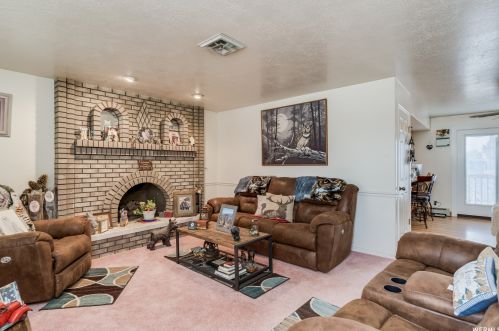 3631 5500, Hooper, UT 84315-9660