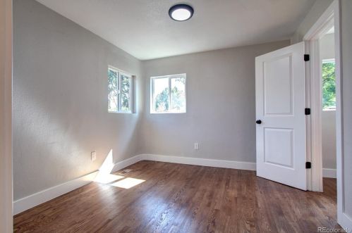 2811 Cook St, Denver CO  80205-5012 exterior