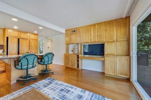 1050 Pacifica Dr, Placentia, CA 92870-3713