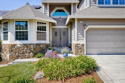 7520 Dowd Dr, Sebastopol, CA 95472-4450