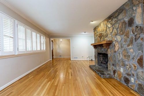 825 Moores Mill Rd, Atlanta GA  30327-1544 exterior