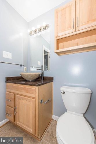 5612 Thicket Ln, Columbia MD  21044-2527 exterior