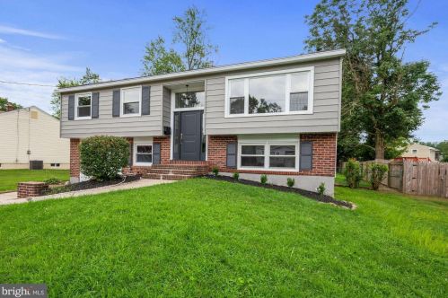 330 Lincoln Ave, Beverly, NJ 08010-1841