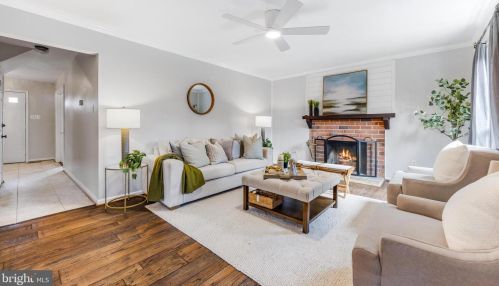 5006 Ten Mills Rd, Columbia MD 21044-1527 exterior