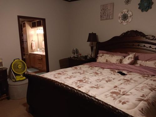 2645 Fairway Dr, Angleton TX 77515-7396 exterior