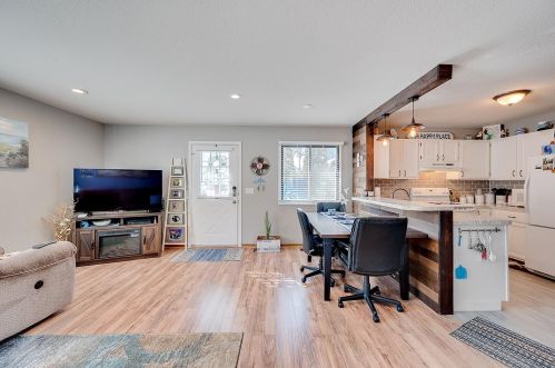 5983 Dellwood Ave, Saint Paul MN  55126-8451 exterior