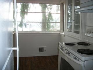 2160 6th Ave, Seattle WA  98109-2401 exterior