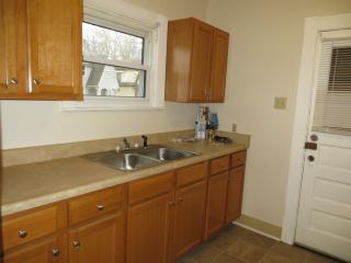 3803 Monroe St, Toledo OH  43606-3911 exterior