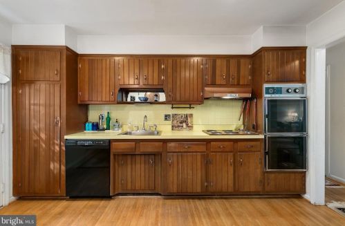 4 Locksley Ct, Silver Spring MD 20904-6321 exterior