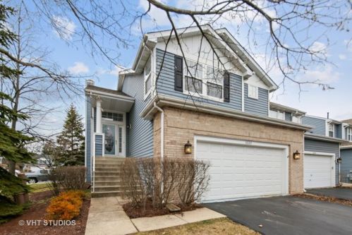 6660 Snug Hbr Dr, Willowbrook IL  60527-1826 exterior