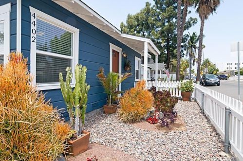 4402 44th St, San Diego, CA 92115-4337