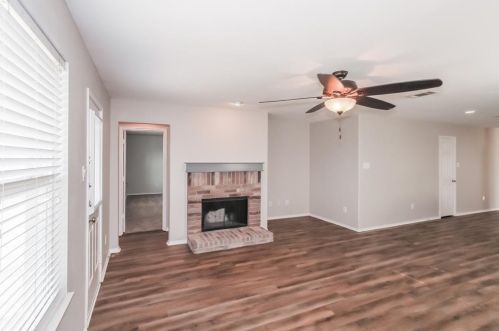 5841 Misty Breeze Dr, Fort Worth, TX 76179-5274