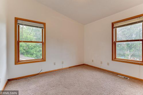 1061 Desoto St, Saint Paul MN  55130-3846 exterior