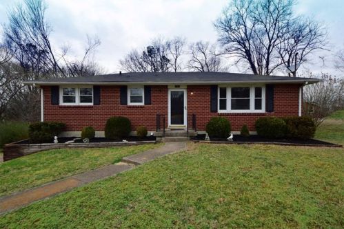 425 Bonnawood Ct, Hermitage, TN 37076-1054